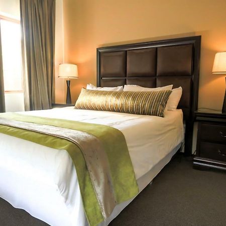 Westay Timessquare Apartments Sandton Ngoại thất bức ảnh